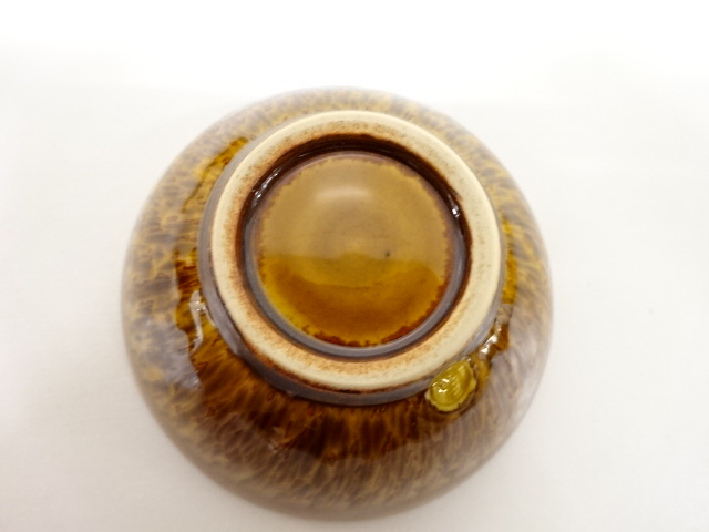 b809【新品・未使用】香合 淡紫交趾 鱗 三角 谷口翠雲 木箱 茶道 b809【新品・未使用】香合 淡紫交趾 鱗 三角 谷口翠雲 木箱 茶道